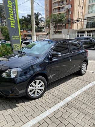 TOYOTA ETIOS 1.5 X PLUS 16V FLEX 4P AUTOMÁTICO